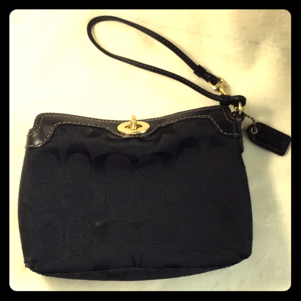 COACH MONOGRAM WRISTLET